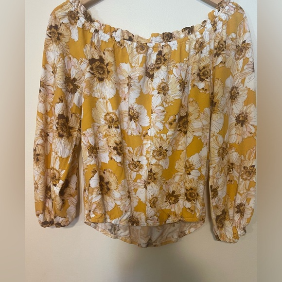 Maurice’s- Size Small - Peasant Sunflower Blouse - Picture 4 of 5